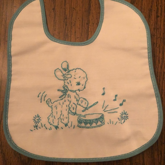 Hand stitched baby bibs - Picture 5 of 5